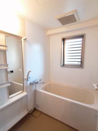 バス・シャワールーム　浴室