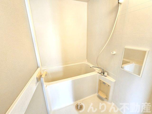 バス・シャワールーム　ゆったり過ごせるお風呂です