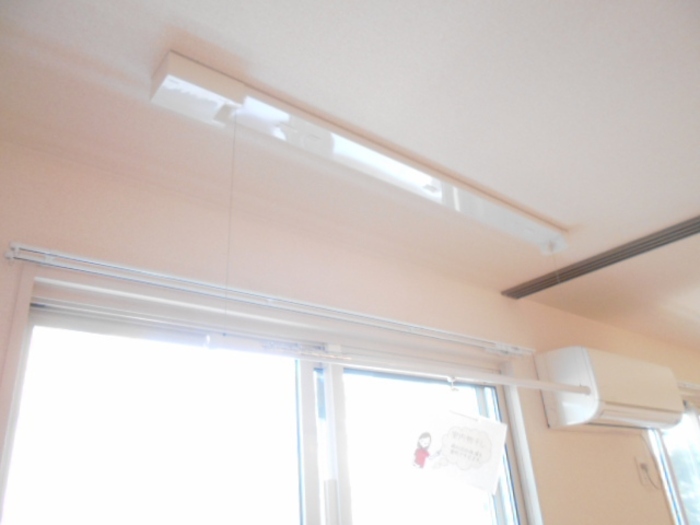 その他設備　B105 室内物干し