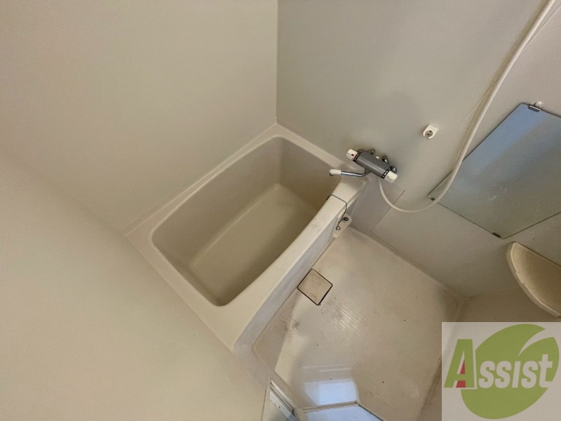 バス・シャワールーム　疲れを癒すには湯船でゆっくりするのが良いですよ。