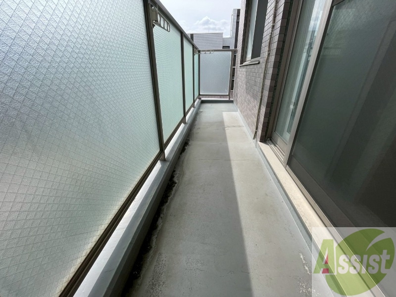 バルコニー　バルコニーが付いていますので一息ついてみてはいかがですか。