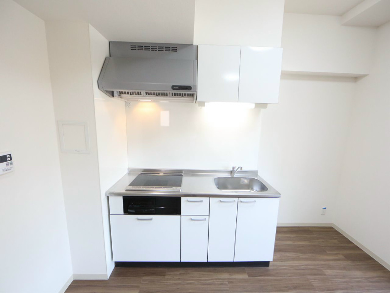 キッチン　システムキッチン（ＩＨ3口コンログリル付）