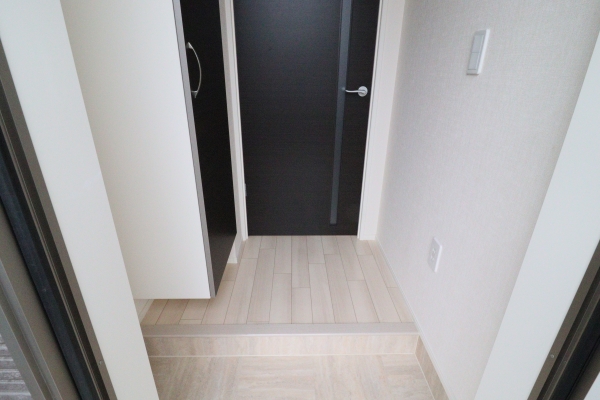 玄関　※同物件別号室写真となります。