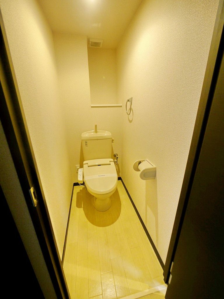 トイレ　トイレ