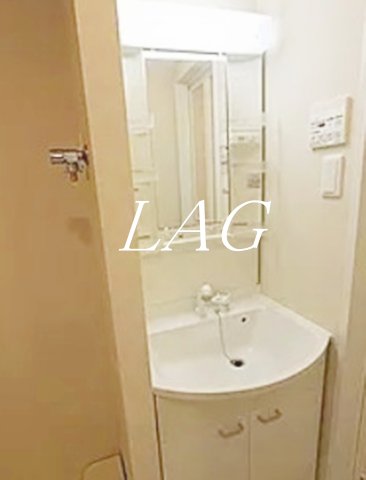 洗面設備　洗面台です。