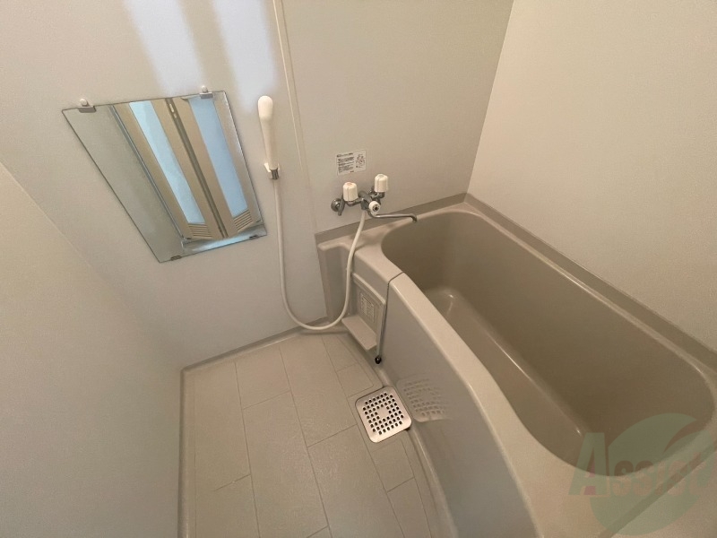 バス・シャワールーム　お風呂になります。一日の疲れを癒してくださいね。