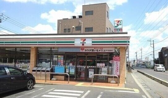 コンビニ　セブンイレブン川口伊刈店（コンビニ）まで493m