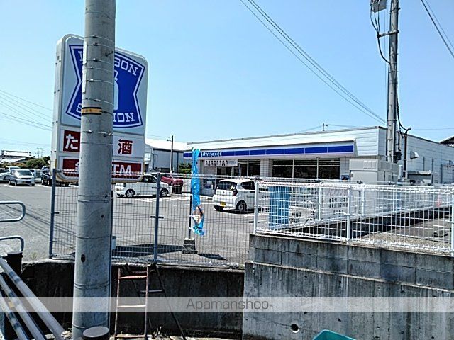 コンビニ　ローソン（コンビニ）まで294m