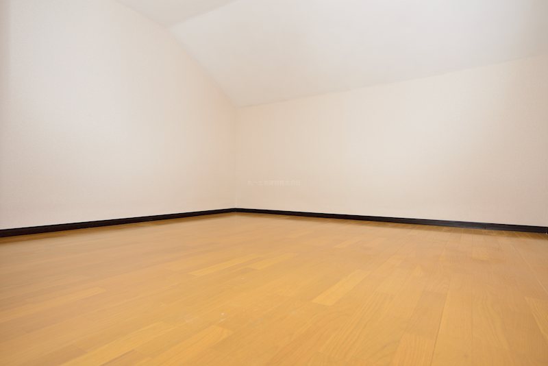 その他　フリーレント２か月　２階東南角部屋　ロフト付き