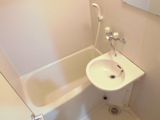 バス・シャワールーム　・別号室参考写真