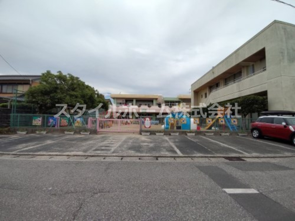 幼稚園・保育園　育栄会ひばり保育園（幼稚園・保育園）まで657m