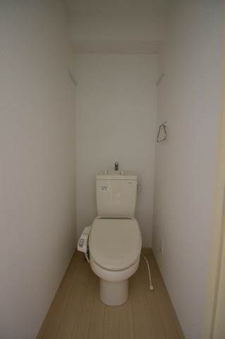 トイレ　※別号室参考写真