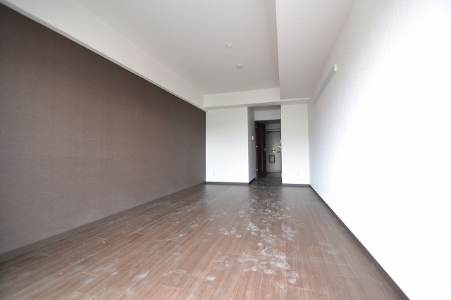 居室・リビング　※別号室参考写真