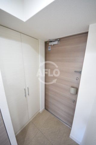 玄関　スワンズ心斎橋EAST　玄関