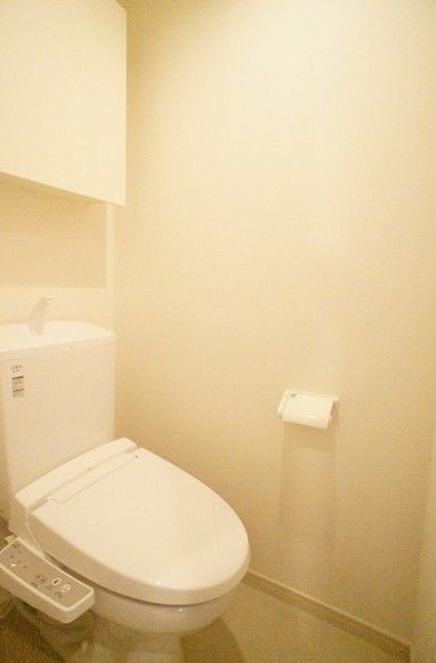 トイレ　リブリ・泉