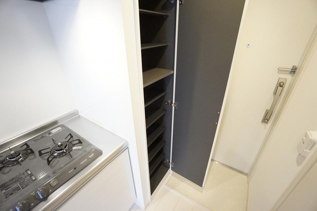 玄関　リブリ・泉