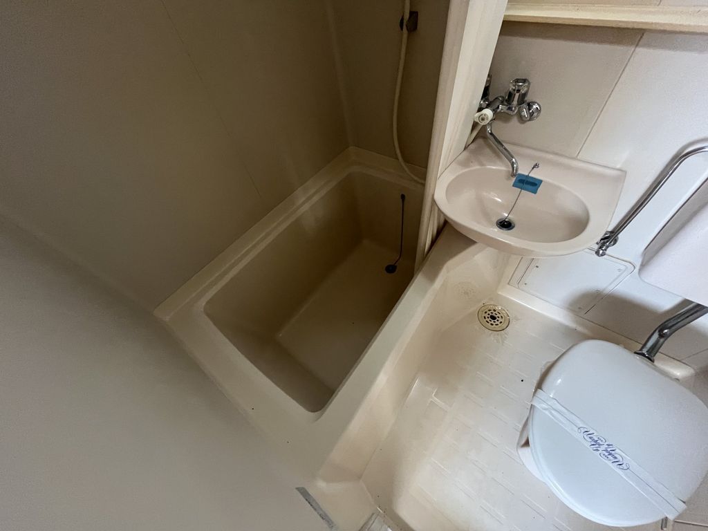 バス・シャワールーム　バス