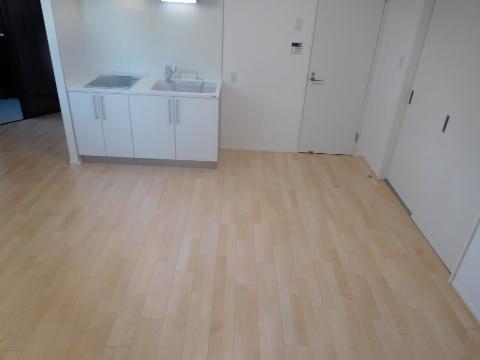 居室・リビング　室内