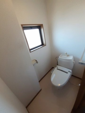 トイレ　シンプルで使いやすいトイレです