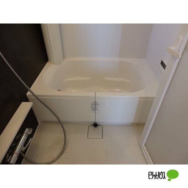 バス・シャワールーム　他号室室内写真