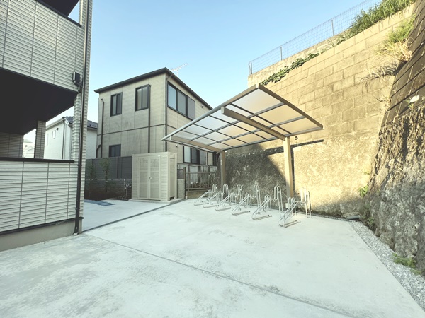 その他共有部分　屋根付きの駐輪場