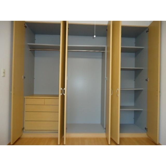 収納　クローゼット