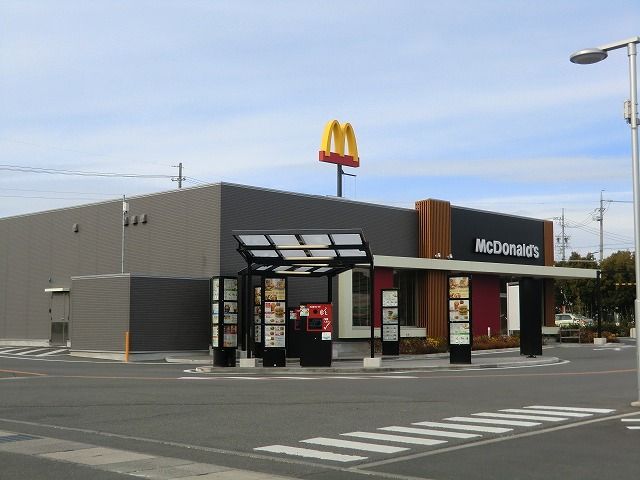飲食店　マクドナルド ４７７尾平店（飲食店）まで732m