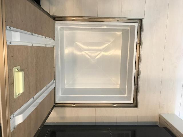 収納　床下収納