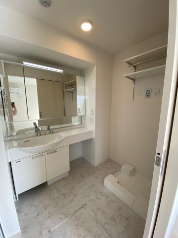 洗面設備　いつまでもながめてみたくなりなります。