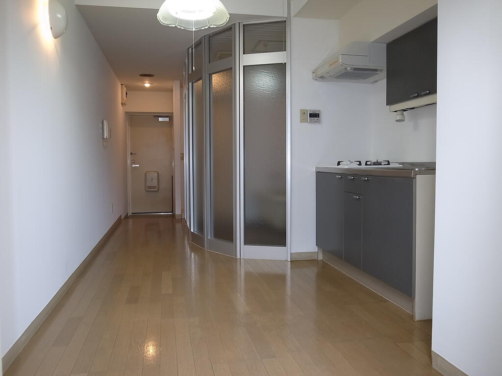 居室・リビング　同間取り別号室の写真になります。