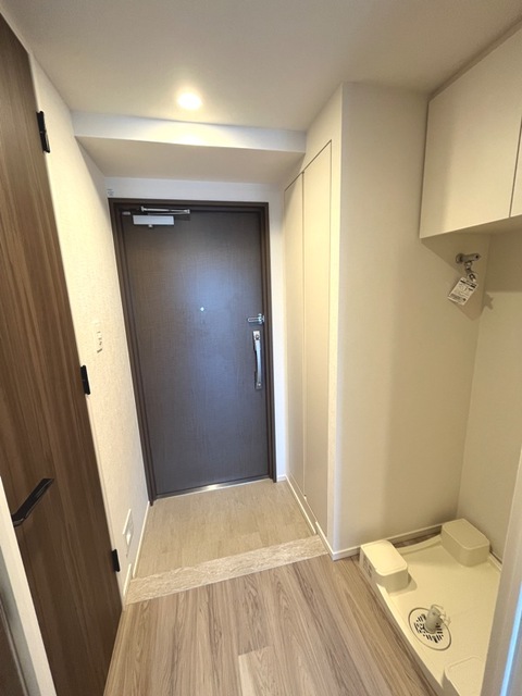 玄関　※写真は同タイプ住戸です。