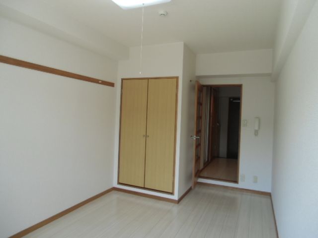 居室・リビング　洋間