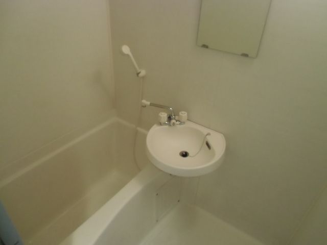 バス・シャワールーム　バス