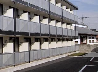 駐車場　★バルコニー側・駐車場★