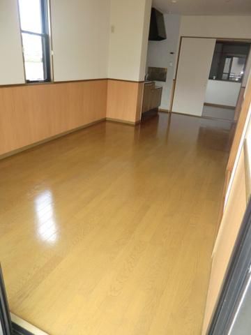 その他部屋・スペース　バルコニーから見た室内