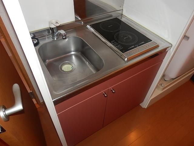 キッチン　ＩＨコンロ２口付き