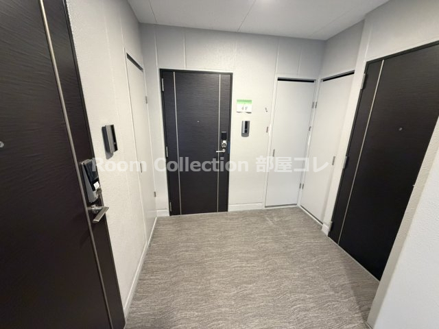 ロビー　※同物件他部屋写真 反転、色違いの場合有 現況優先