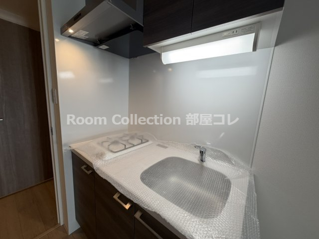 キッチン　※同物件他部屋写真 反転、色違いの場合有 現況優先