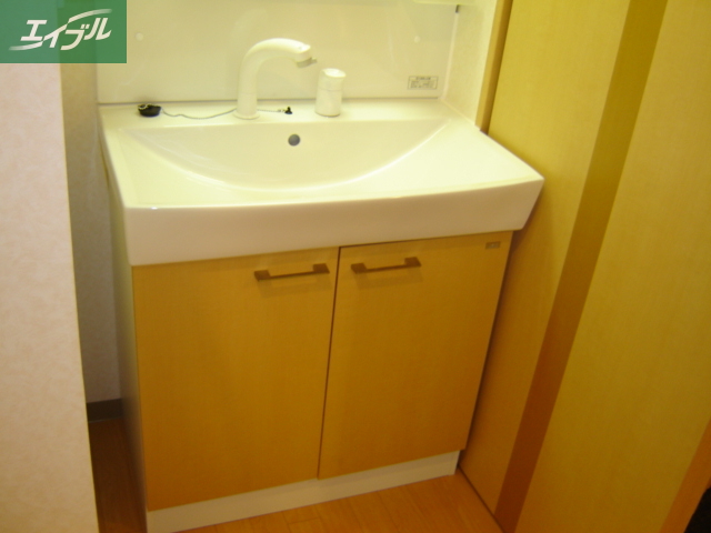 洗面設備　洗髪洗面化粧台