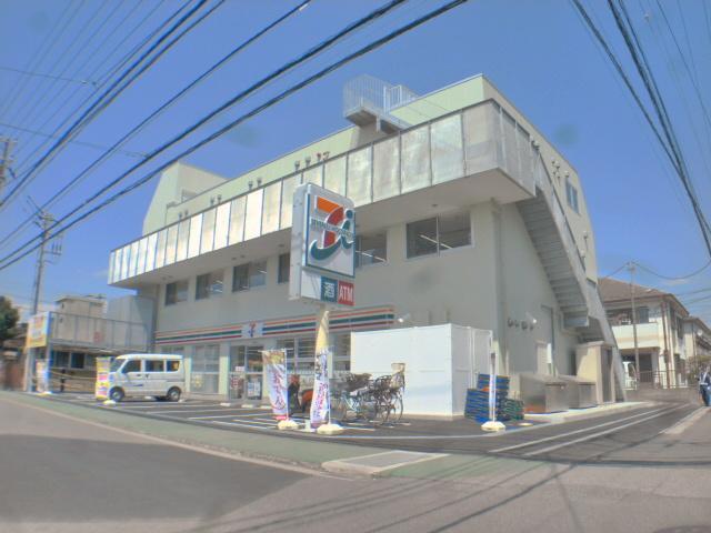 コンビニ　セブンイレブン（コンビニ）まで200m
