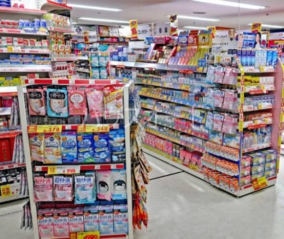 ドラックストア　ドラッグイレブンT－CAT店（ドラッグストア）まで717m