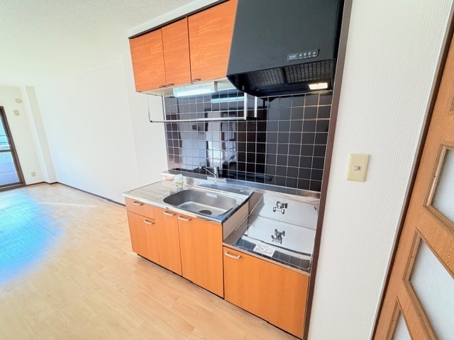 キッチン　同タイプの別号室のお部屋写真