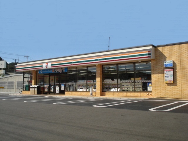 コンビニ　セブンイレブン　長谷町店（コンビニ）まで550m