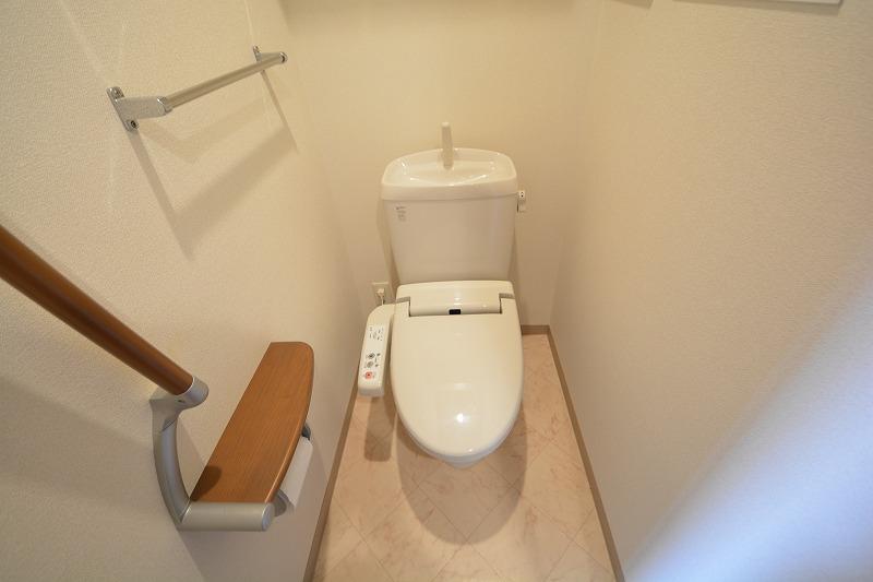 トイレ　アリス・マナーガーデン谷町　ウォシュレト付き