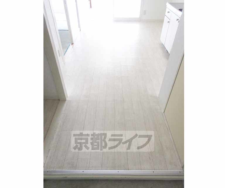 その他部屋・スペース　白いフローリングでオシャレです！