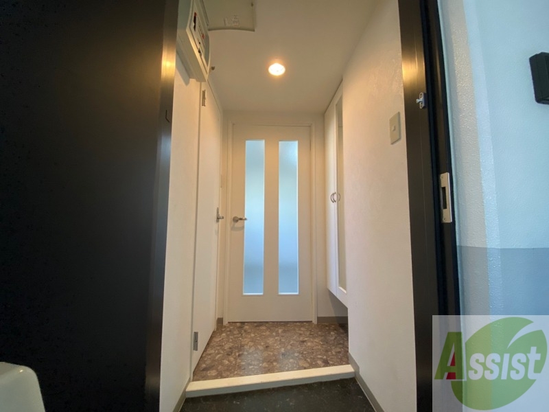 玄関　玄関にはシューズボックスもあって便利そう！