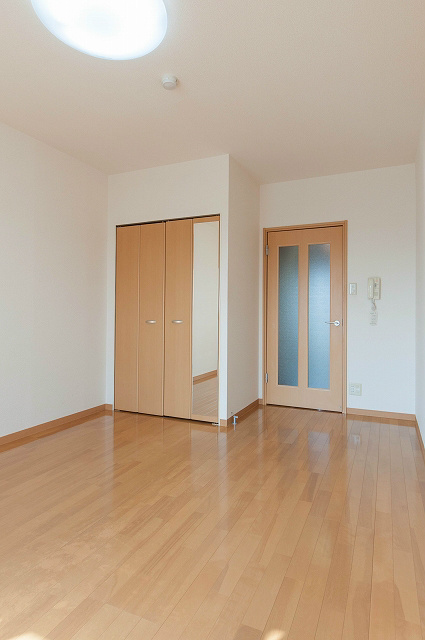 その他部屋・スペース　洋室8.5畳　※写真は今回募集の部屋とは異なります