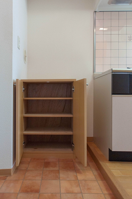 玄関　靴箱　※写真は今回募集の部屋とは異なります