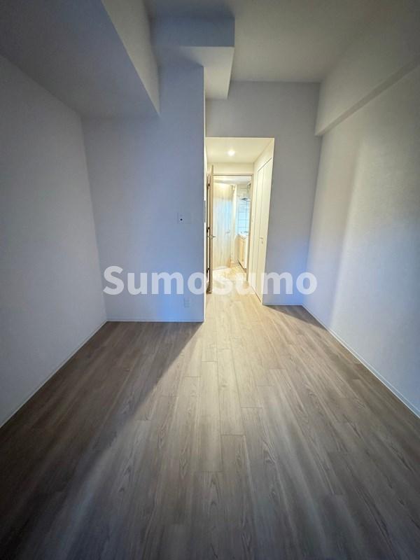 その他部屋・スペース　開放的な寝室です