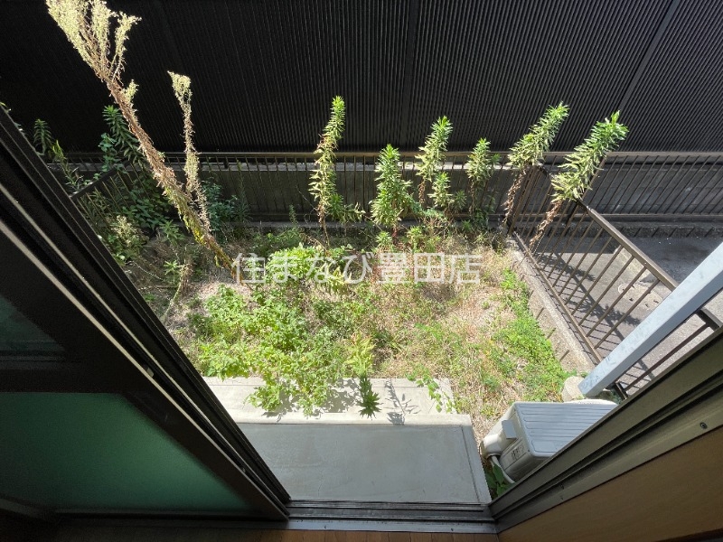 庭　別室同型写真